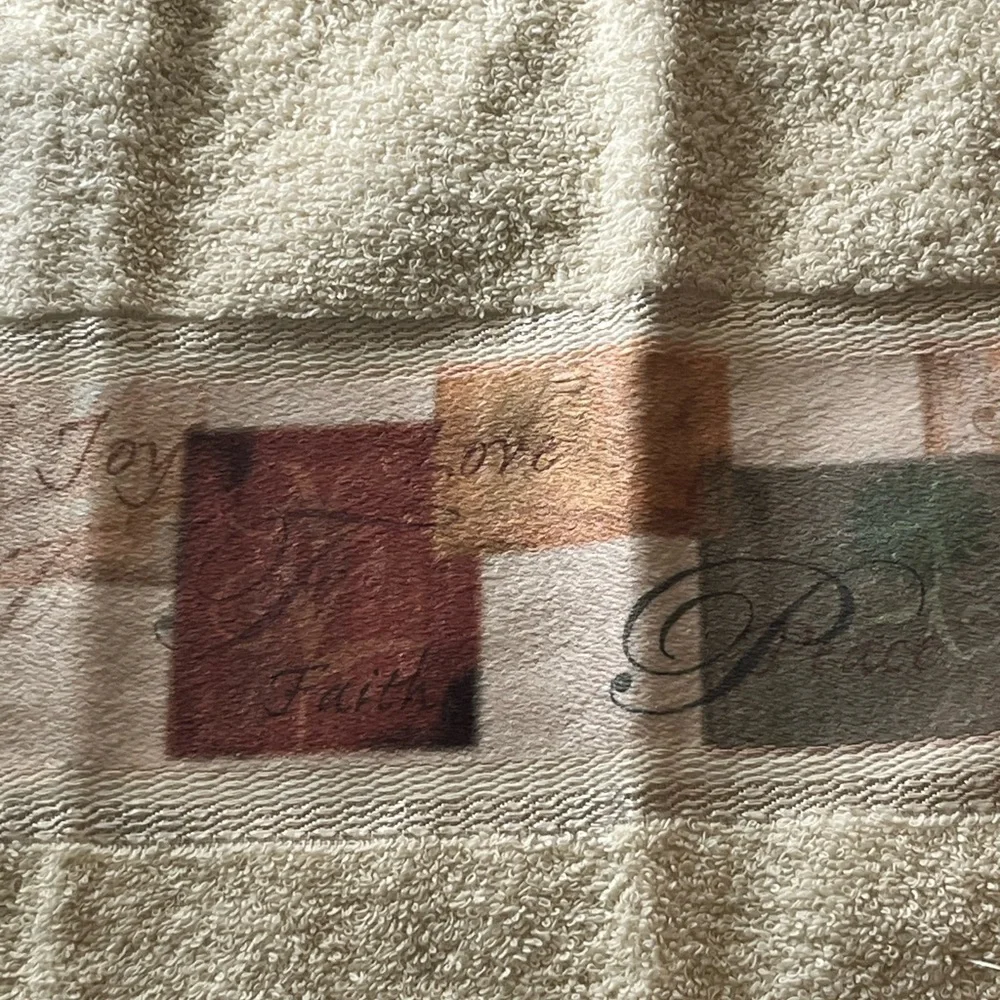. Saturday Knight Limited Tip towel